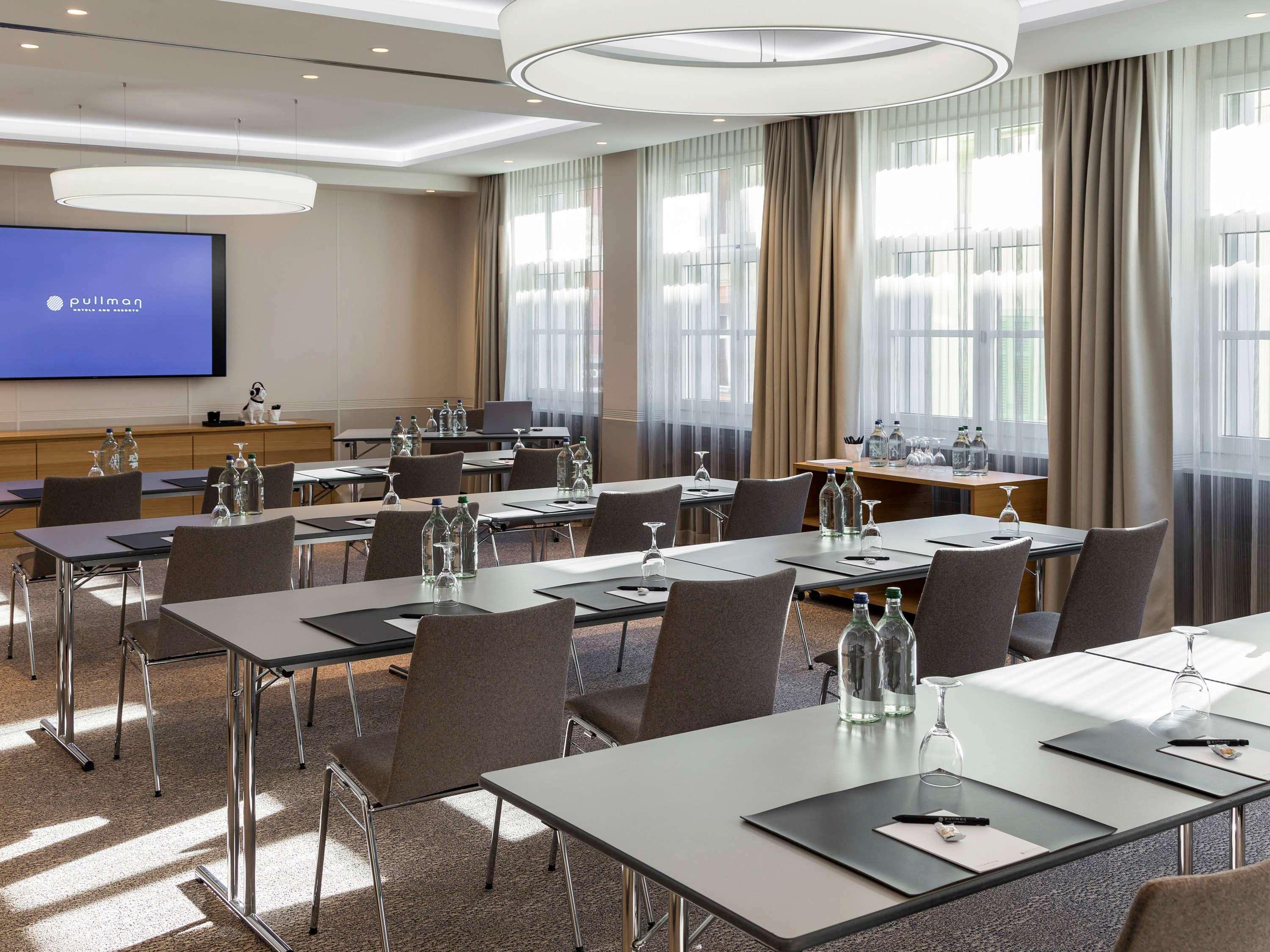 Hotel Pullman Basel Europe Esterno foto
